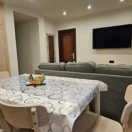 R2R - Apartamento Moderno De 3 Dormitorios - 1A111 Apartman Gijón