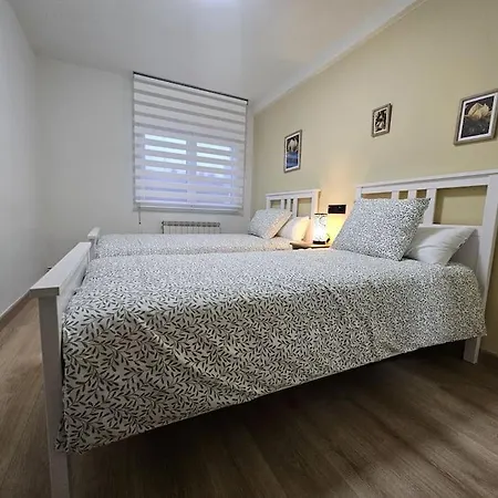 R2R - Apartamento Moderno De 3 Dormitorios - 1A111 Apartman *