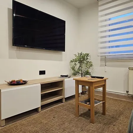 Apartman R2R - Apartamento Moderno De 3 Dormitorios - 1A111 *